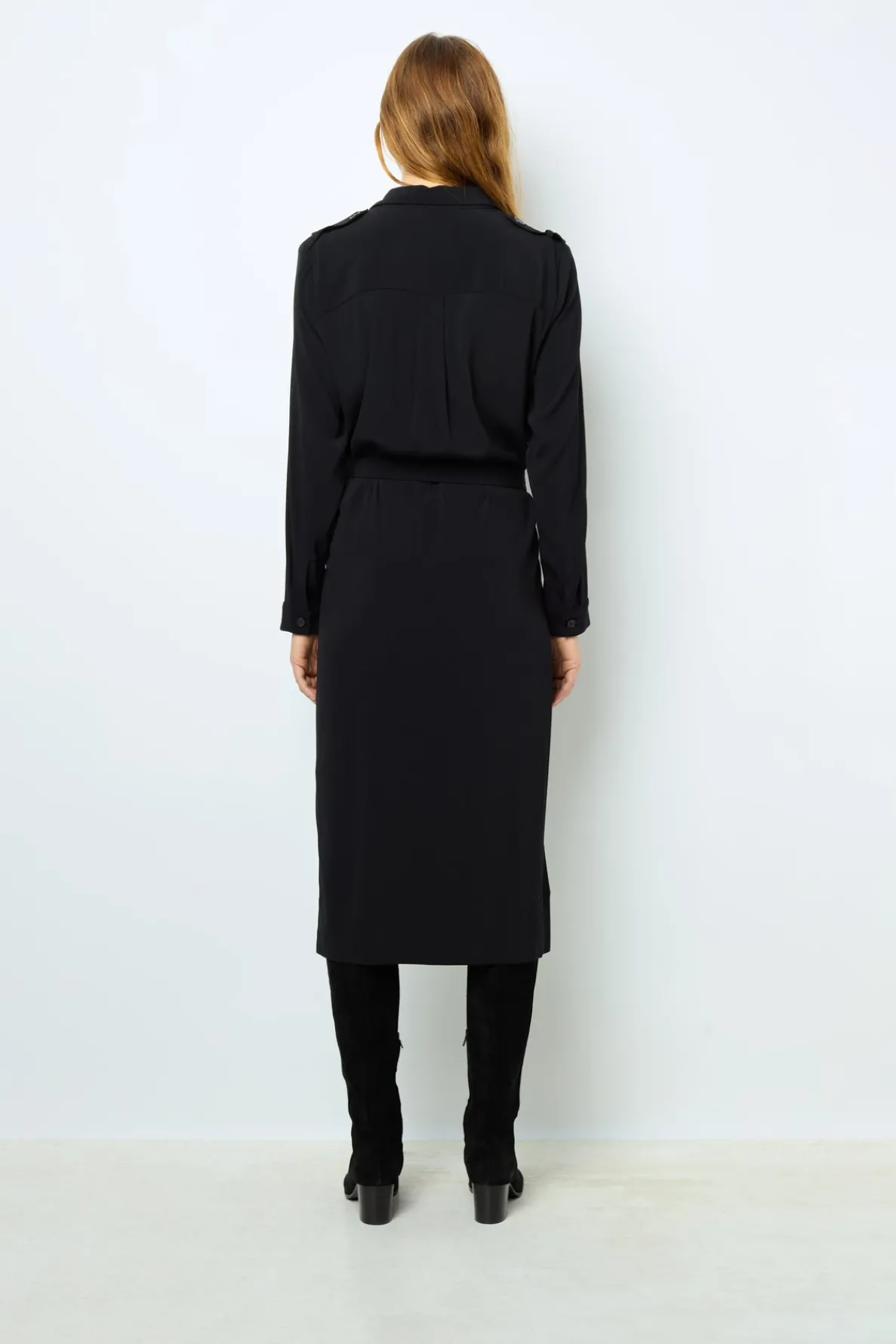 black_maxi_dress_with_lac_2.webp Shop Black maxi dress with lace - SIRENA Dresses