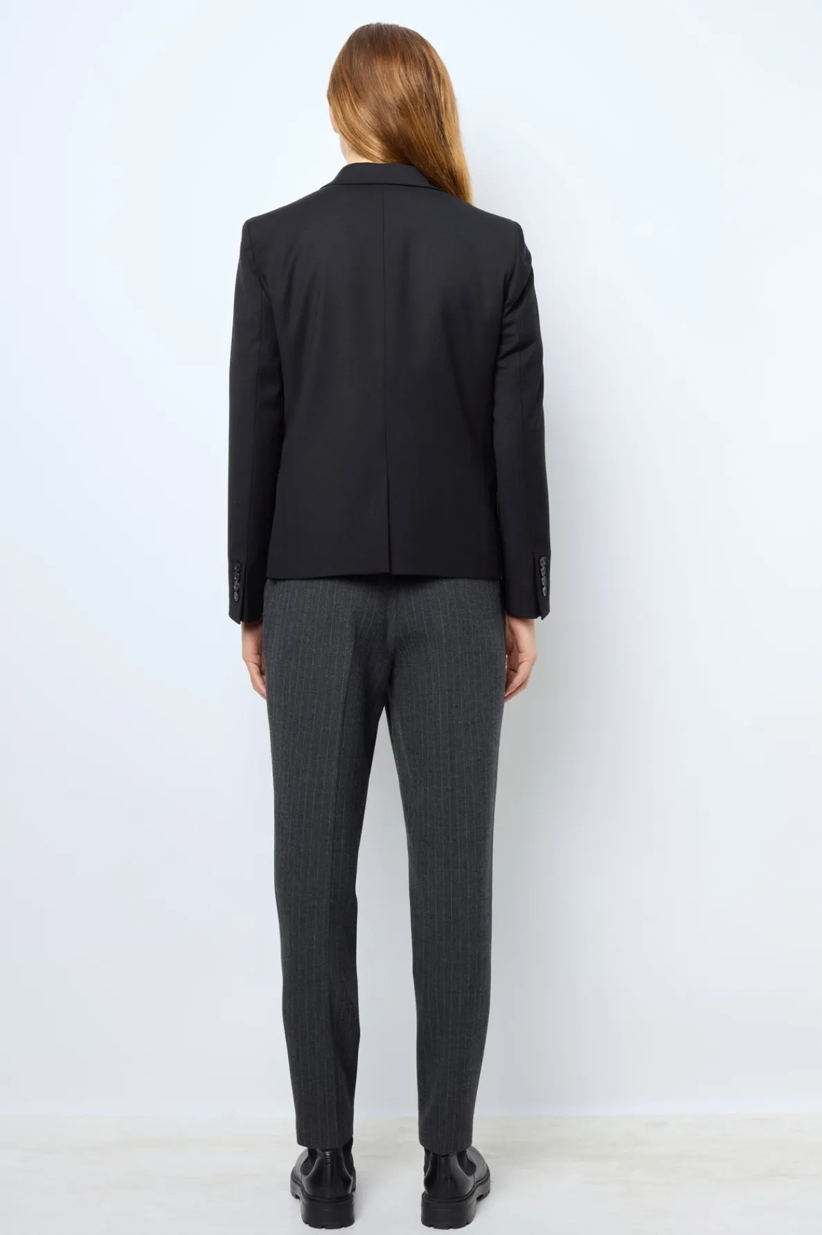 black_suit_jacket__mallor_4.webp Fashion Black suit jacket - MALLORY Jackets
