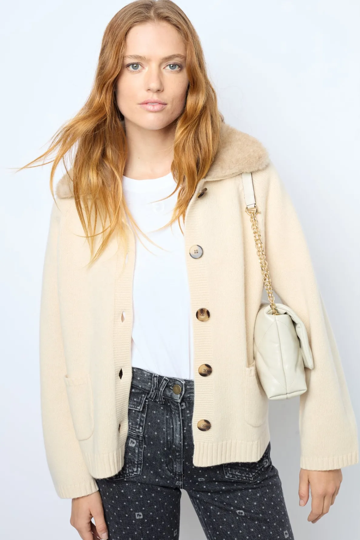 cashmere_cardigan_with_co_0-1.webp New Cashmere cardigan with collar and fingerless gloves - JADWIGE Knitwear
