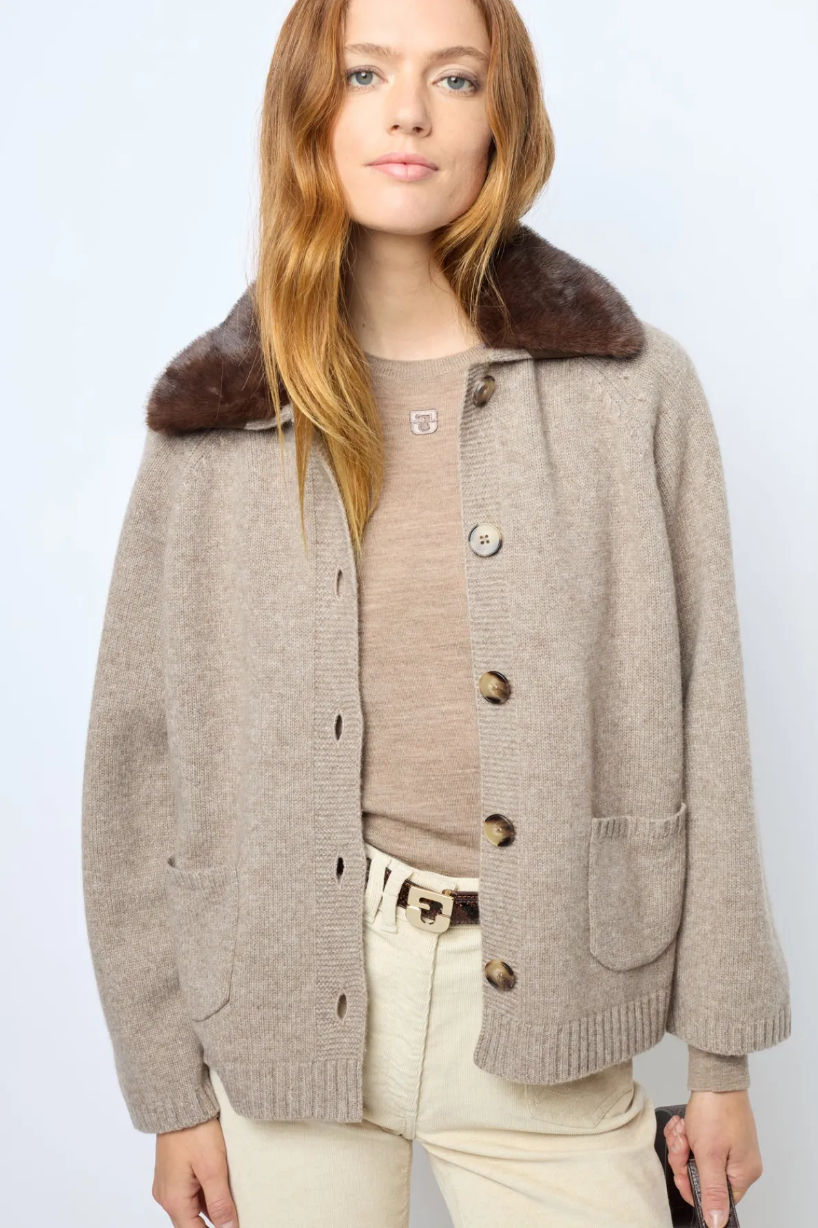 cashmere_cardigan_with_co_0.webp Online Cashmere cardigan with collar and fingerless gloves - JADWIGE Knitwear