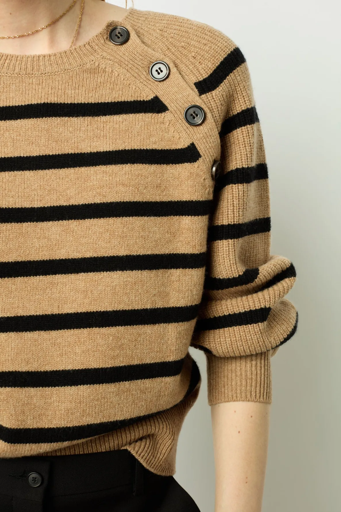 contrasting_stripe_sweate_2.webp Online Contrasting stripe sweater - JENNA Knitwear