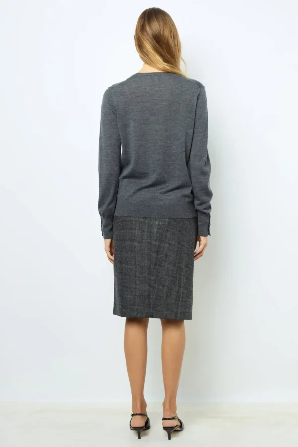 Fashion Fine wool round neck sweater - JADE Knitwear