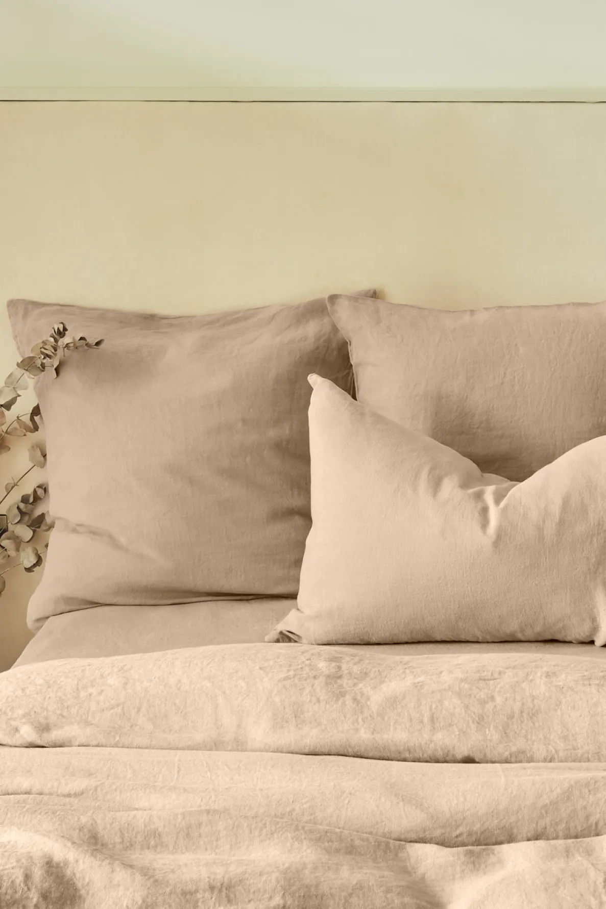fitted_washed_linen_sheet_1-5.webp Flash Sale Fitted washed linen sheet - light brown Fitted Sheets