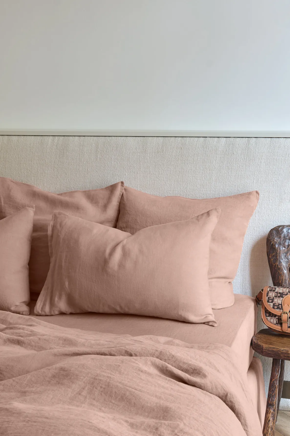 fitted_washed_linen_sheet_1.webp Clearance Fitted washed linen sheet - antique rose Fitted Sheets