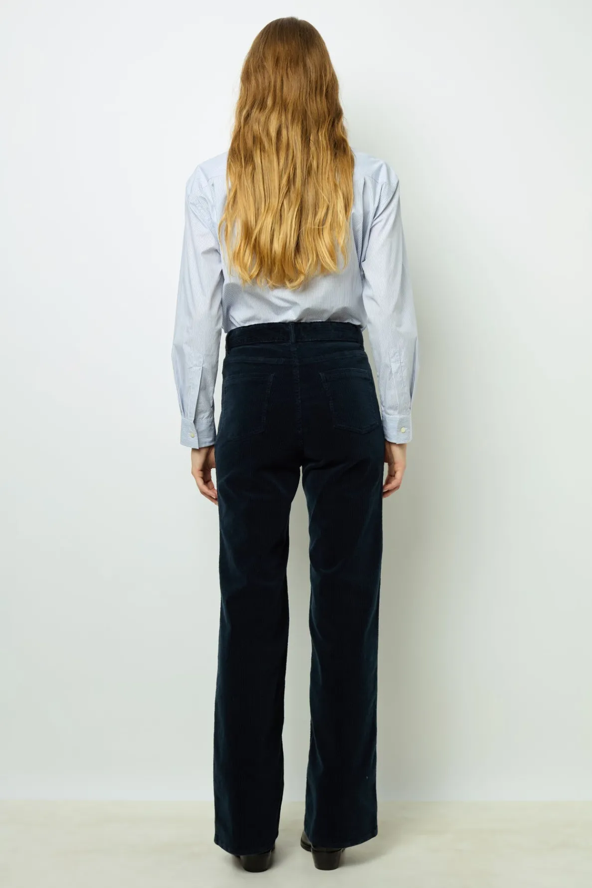 flared_corduroy_pants__na_3-1.webp Sale Flared corduroy pants - NAZIA Trousers
