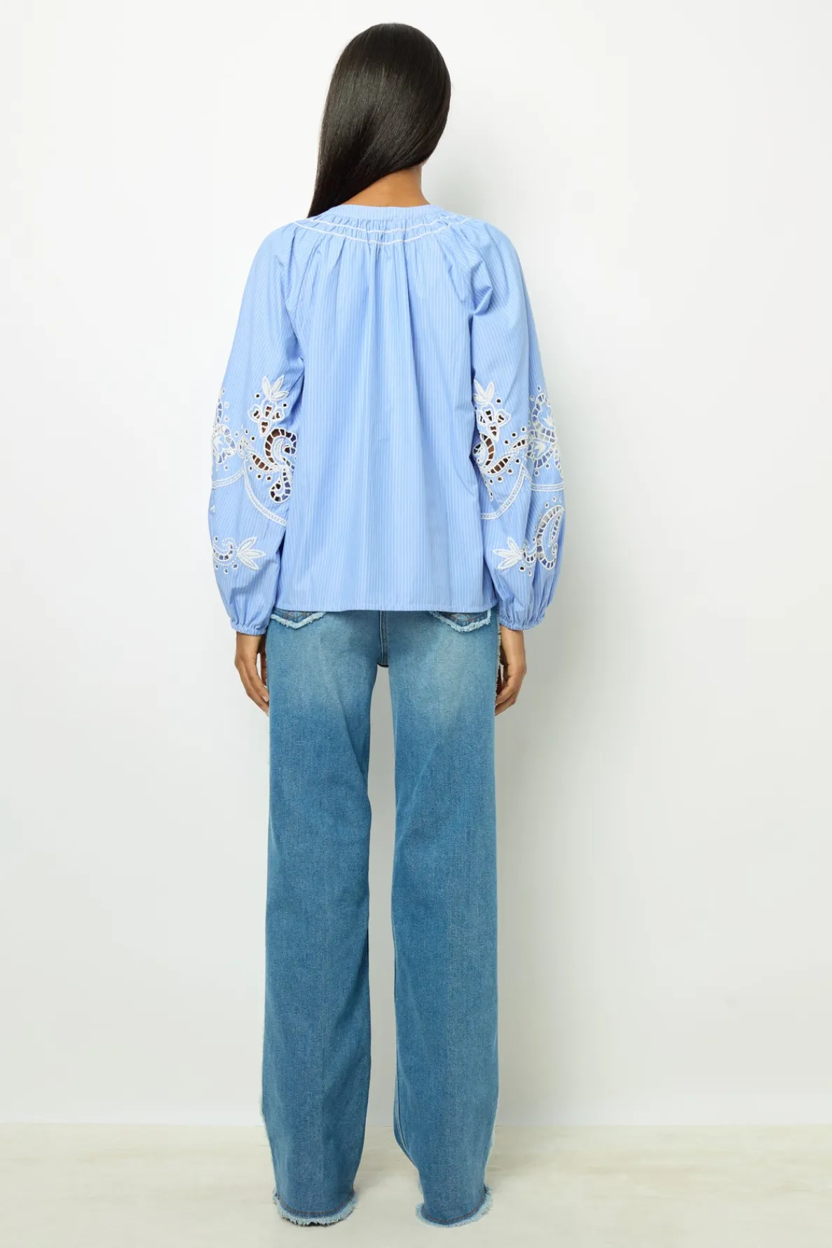 flared_jeans_with_fringes_3-1.webp Cheap Flared jeans with fringes - ANNA Shirts & Blouses