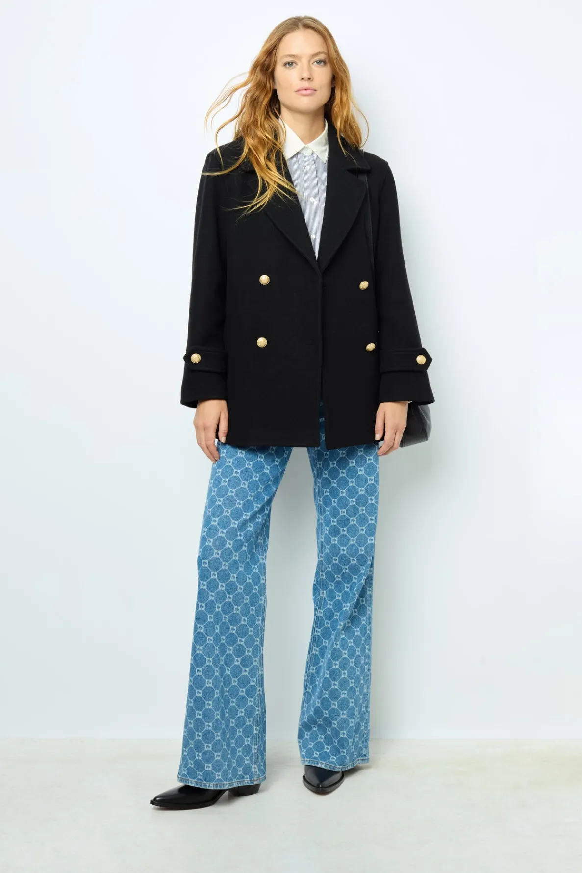 flared_jeans_with_monogra_1-1.webp Shop Flared jeans with monogram - ANNA Coats