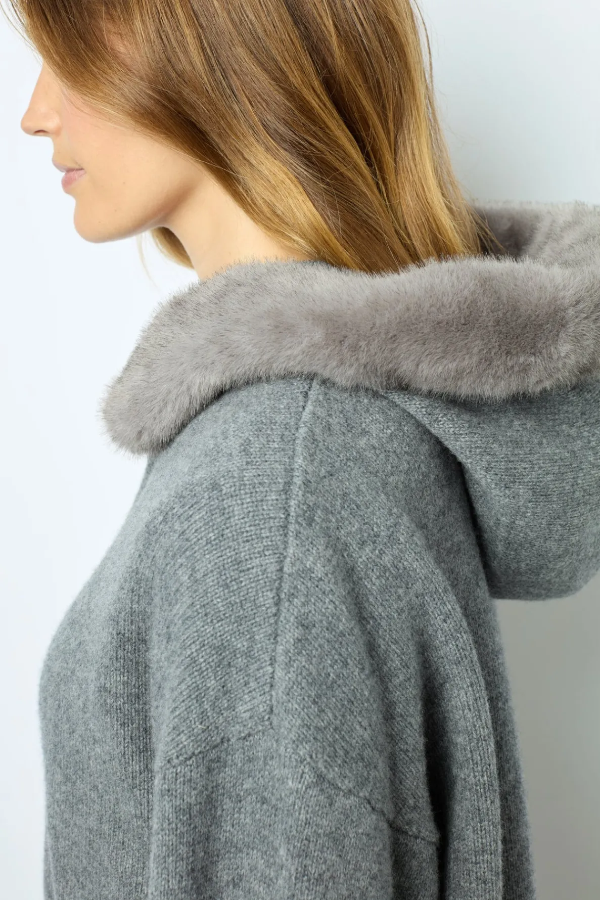 hooded_cashmere_cardigan__1.webp Fashion Hooded cashmere cardigan - JOSSELINE Knitwear