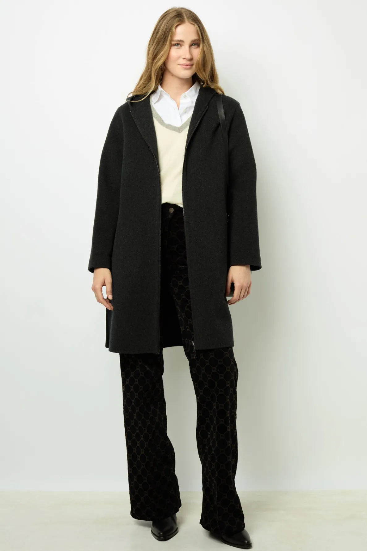 hooded_wool_coat__landie_1.webp Discount Hooded wool coat - LANDIE Coats