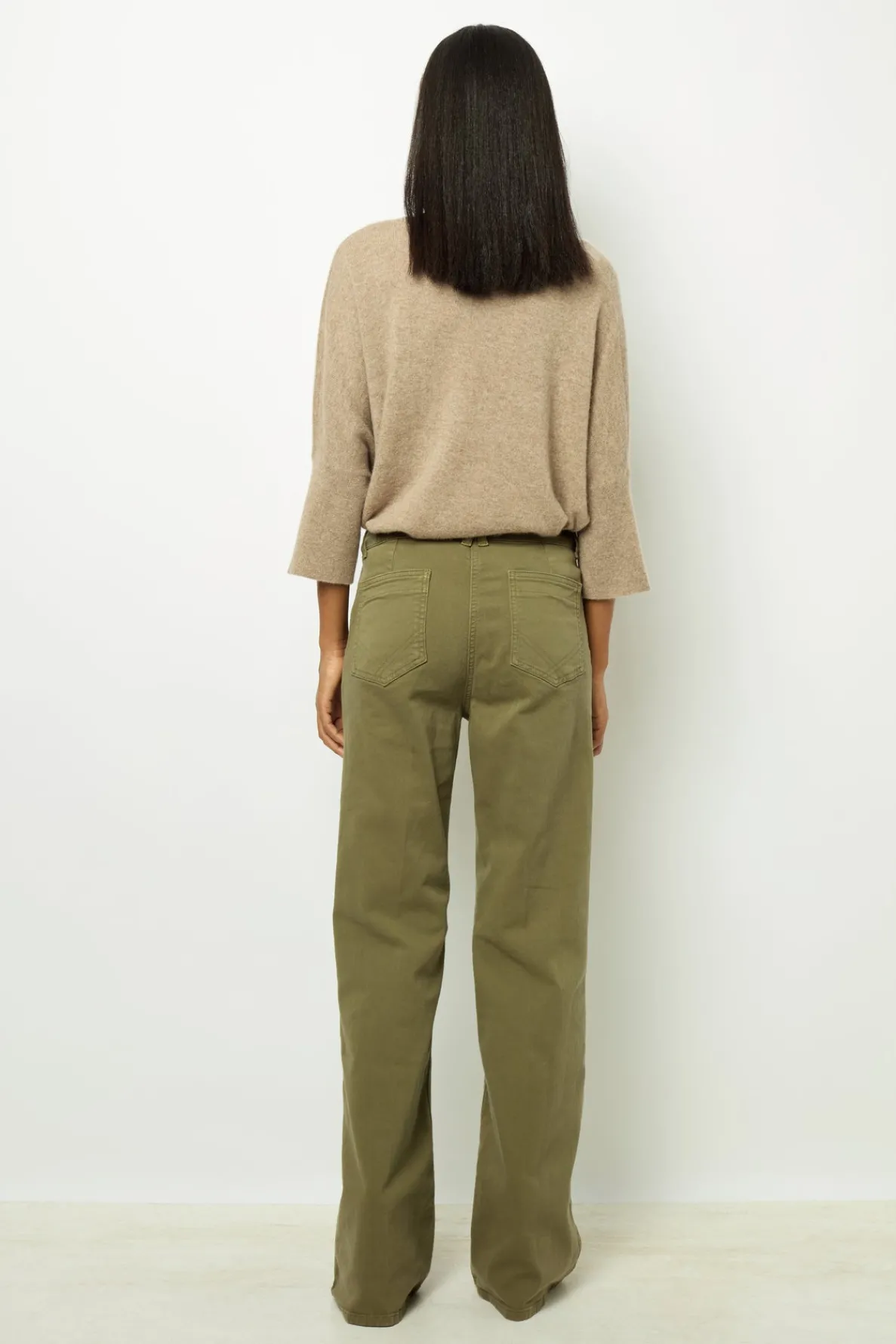 khaki_flared_jeans__anna_3.webp Best Khaki flared jeans - ANNA Trousers