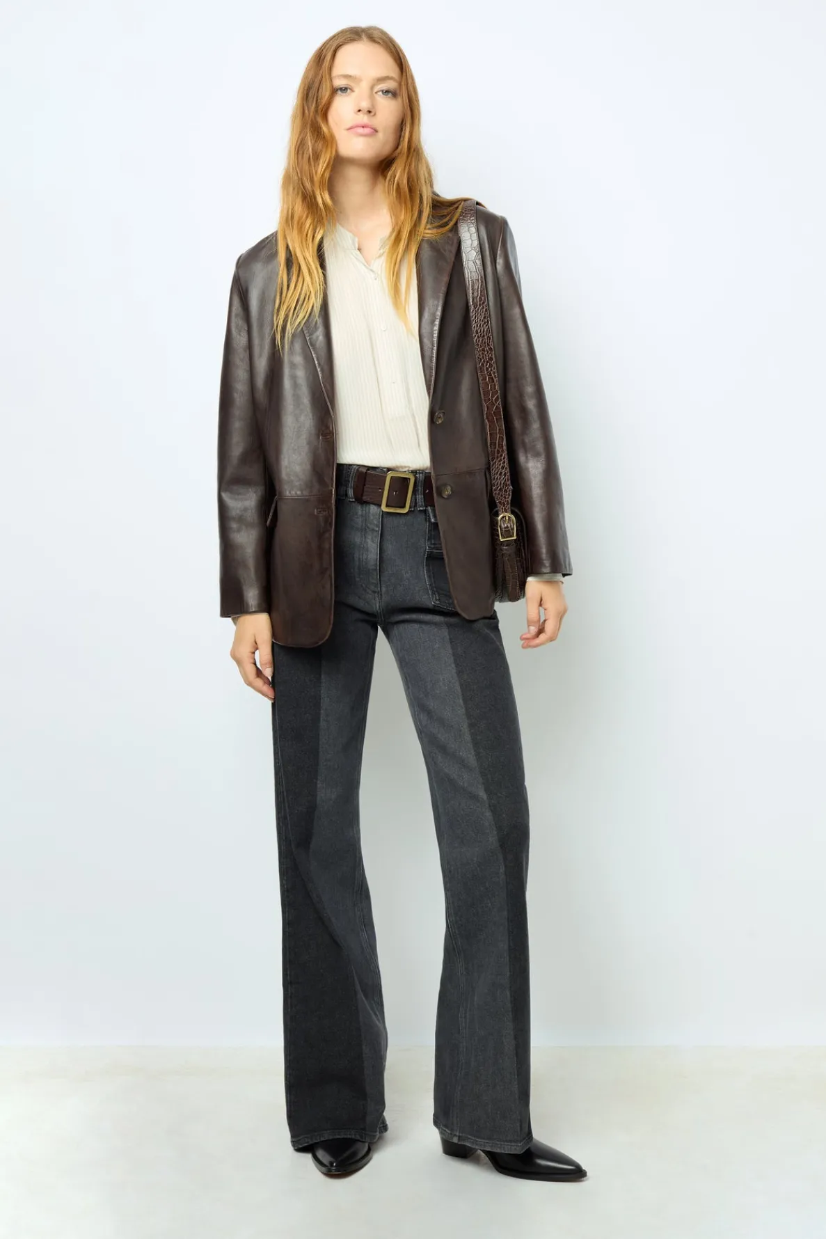 lamb_leather_blazer__bea_1.webp Best Lamb leather blazer - BEA Leather & Pelts