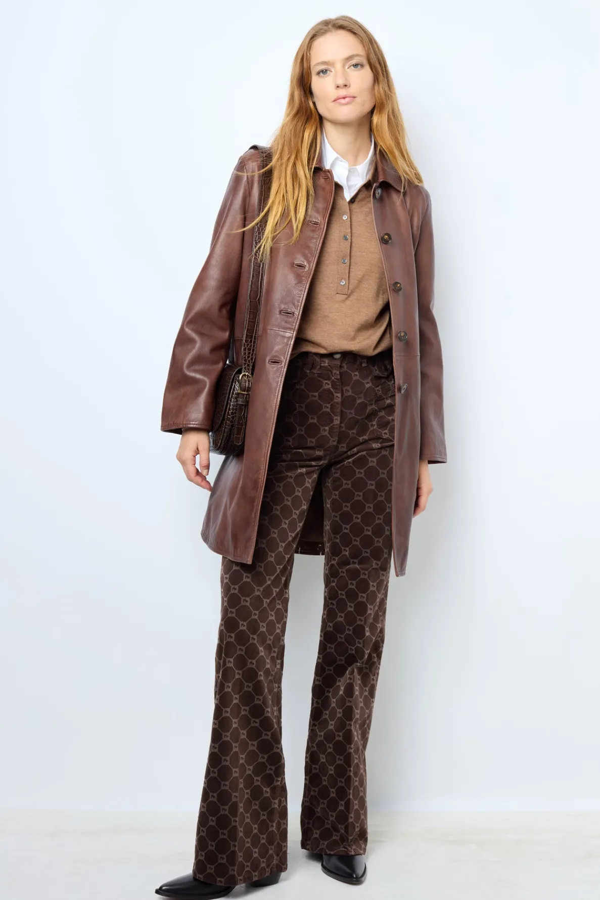 lamb_leather_coat__layane_0.webp Fashion Lamb leather coat - LAYANE Leather & Pelts