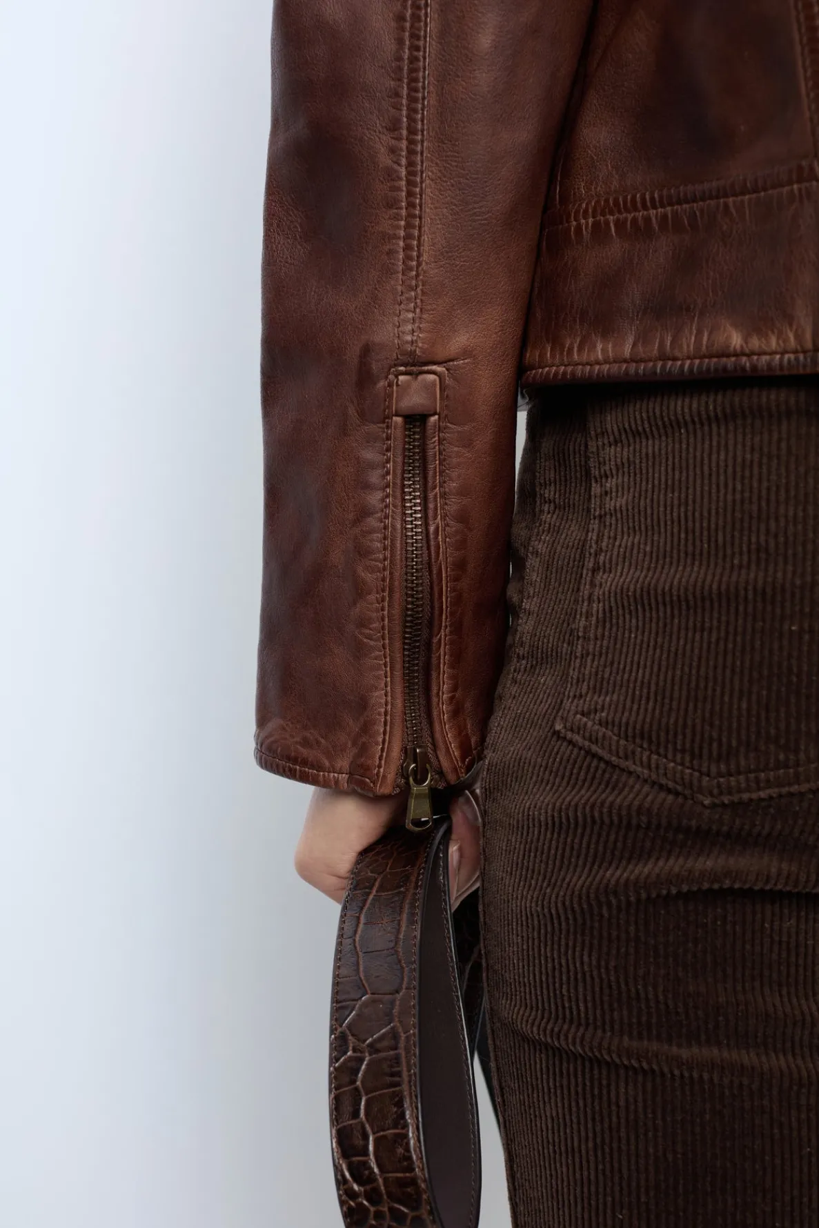 leather_jacket__natsuni_4.webp Sale Leather jacket - NATSUNI Leather & Pelts