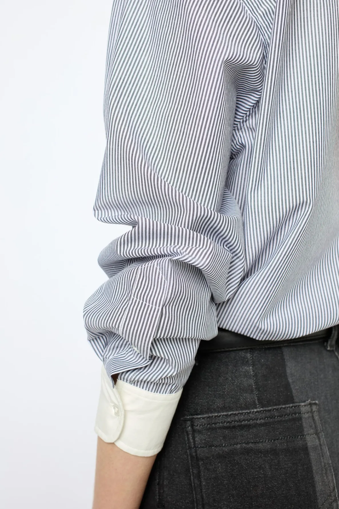 leather_signature_belt__l_2-1.webp New Leather signature belt - LE LAUREN Shirts & Blouses