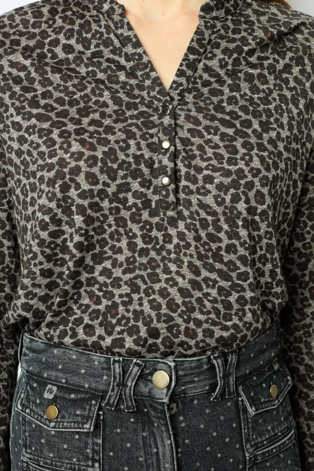 leopard_print_tshirt__aur_2.webp Online Leopard print T-shirt - AURORE Tops & T-Shirts