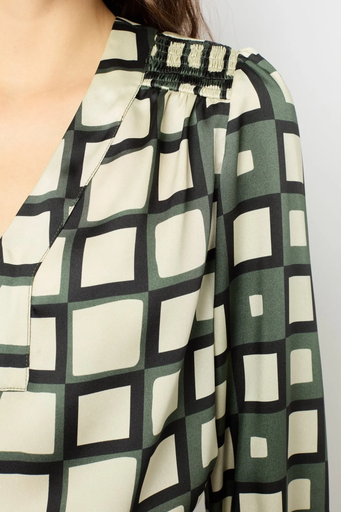 mini_dress_with_geometric_2.webp Best Sale Mini dress with geometric print - SASKIA Dresses