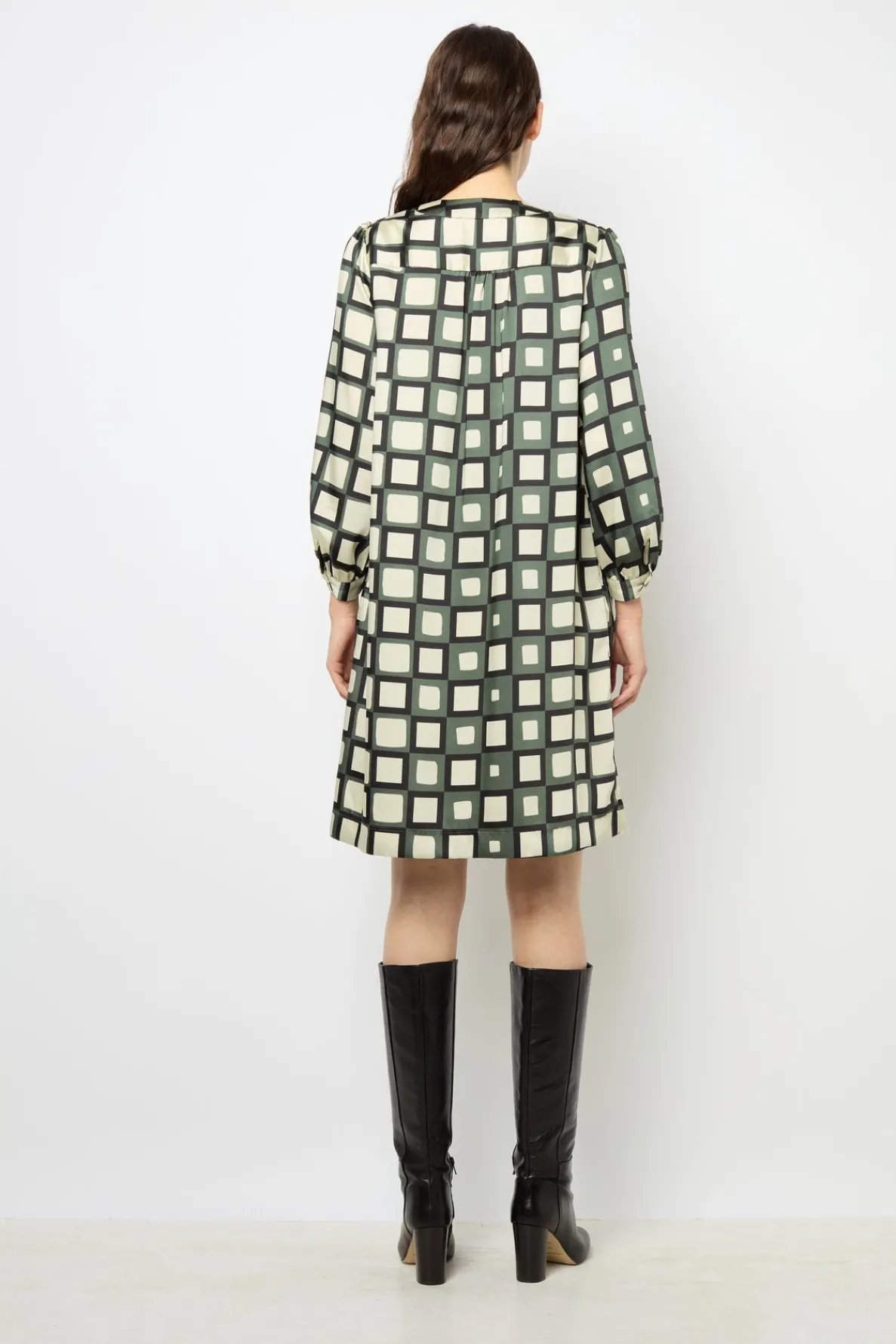 mini_dress_with_geometric_3.webp Best Sale Mini dress with geometric print - SASKIA Dresses