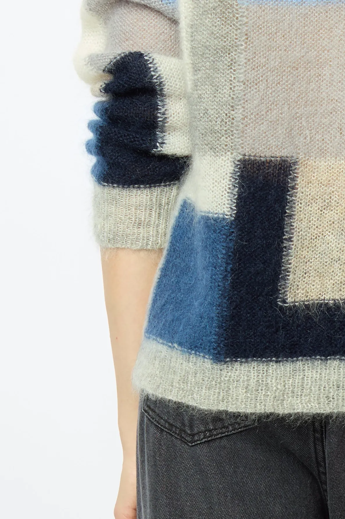 mohair_color_block_sweate_4.webp Fashion Mohair color block sweater - JANYCE Knitwear