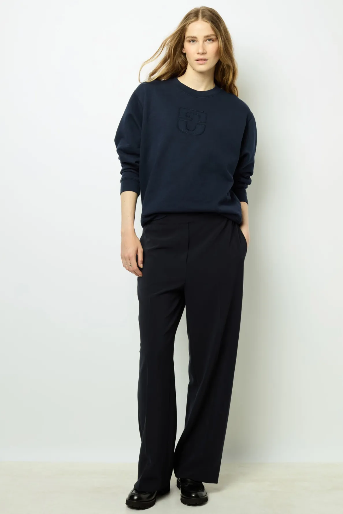 navy_blue_logo_sweatshirt_1.webp Cheap Navy blue logo sweatshirt - ADRIENNE Tops & T-Shirts