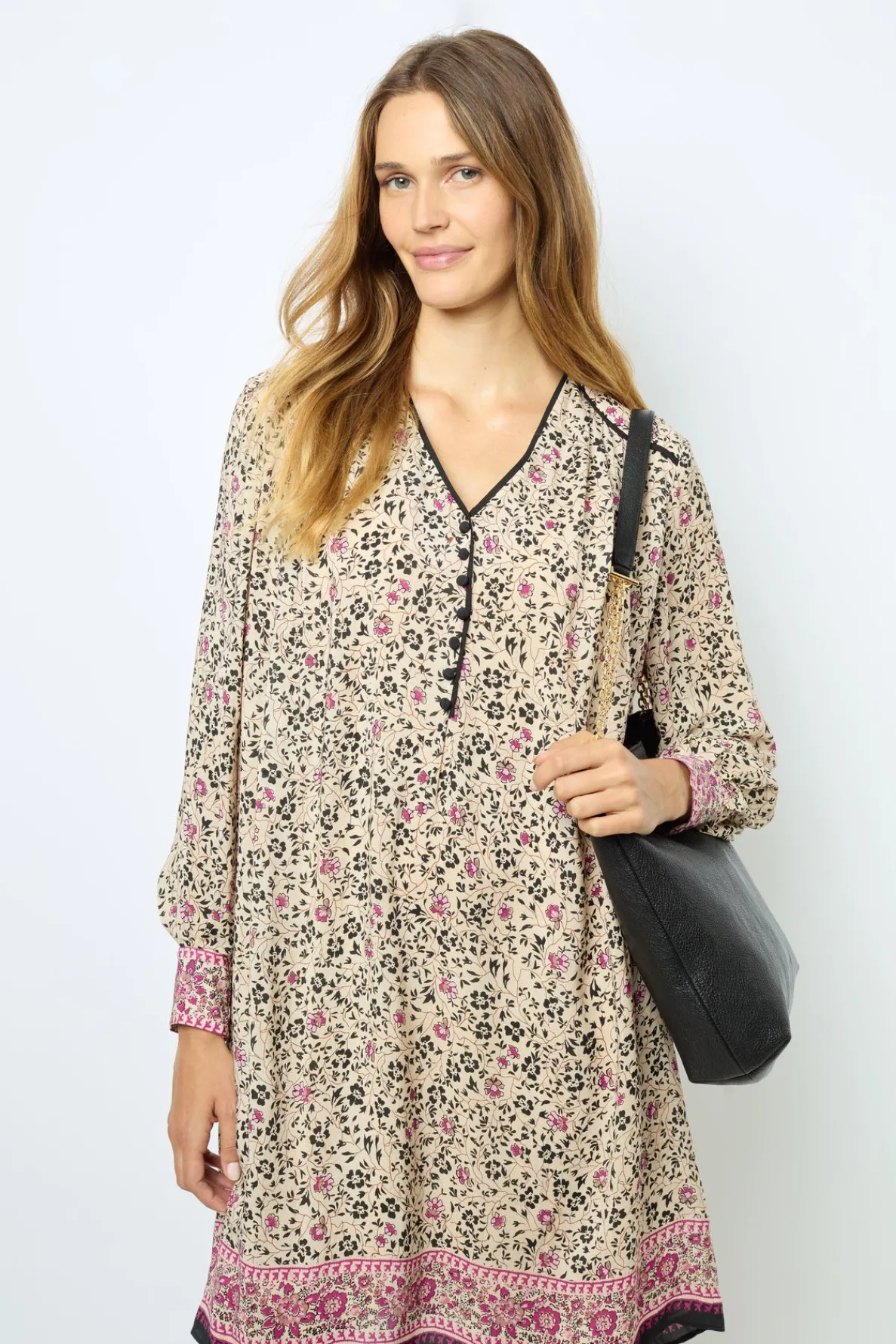 printed_vneck_straight_dr_4.webp Outlet Printed V-neck straight dress - SALINE Dresses