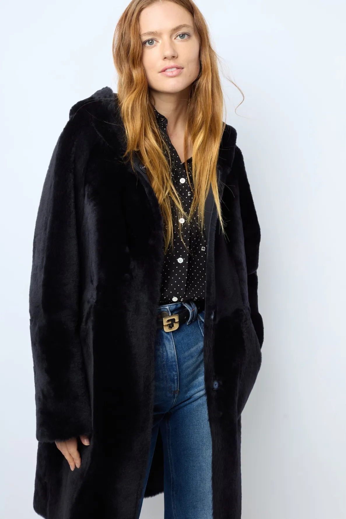 reversible_shearling_hood_1.webp Store Reversible shearling hooded coat - LETITIA Suits & Outfits | Leather & Pelts