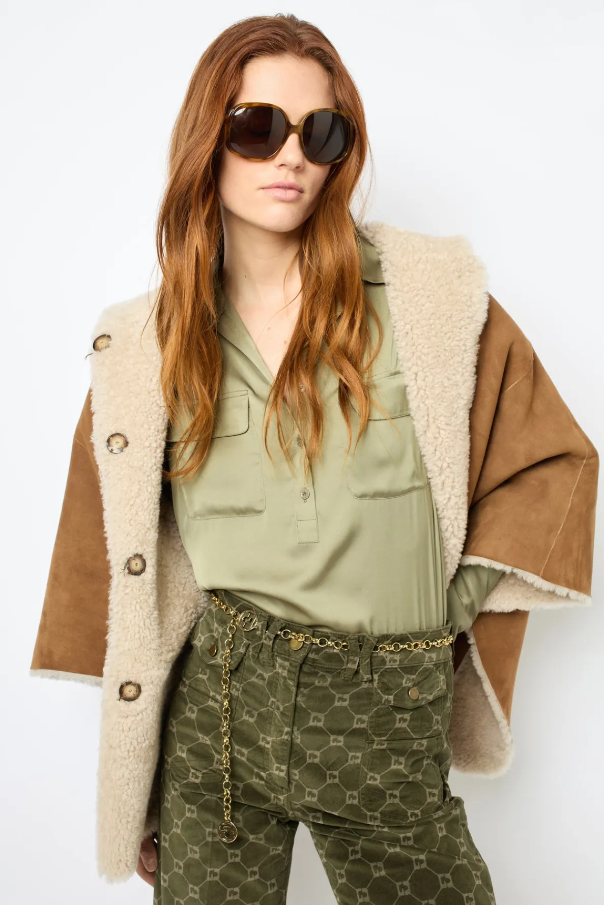shearling_cape_coat__lori_0.webp Flash Sale Shearling cape coat - LORIANE Leather & Pelts