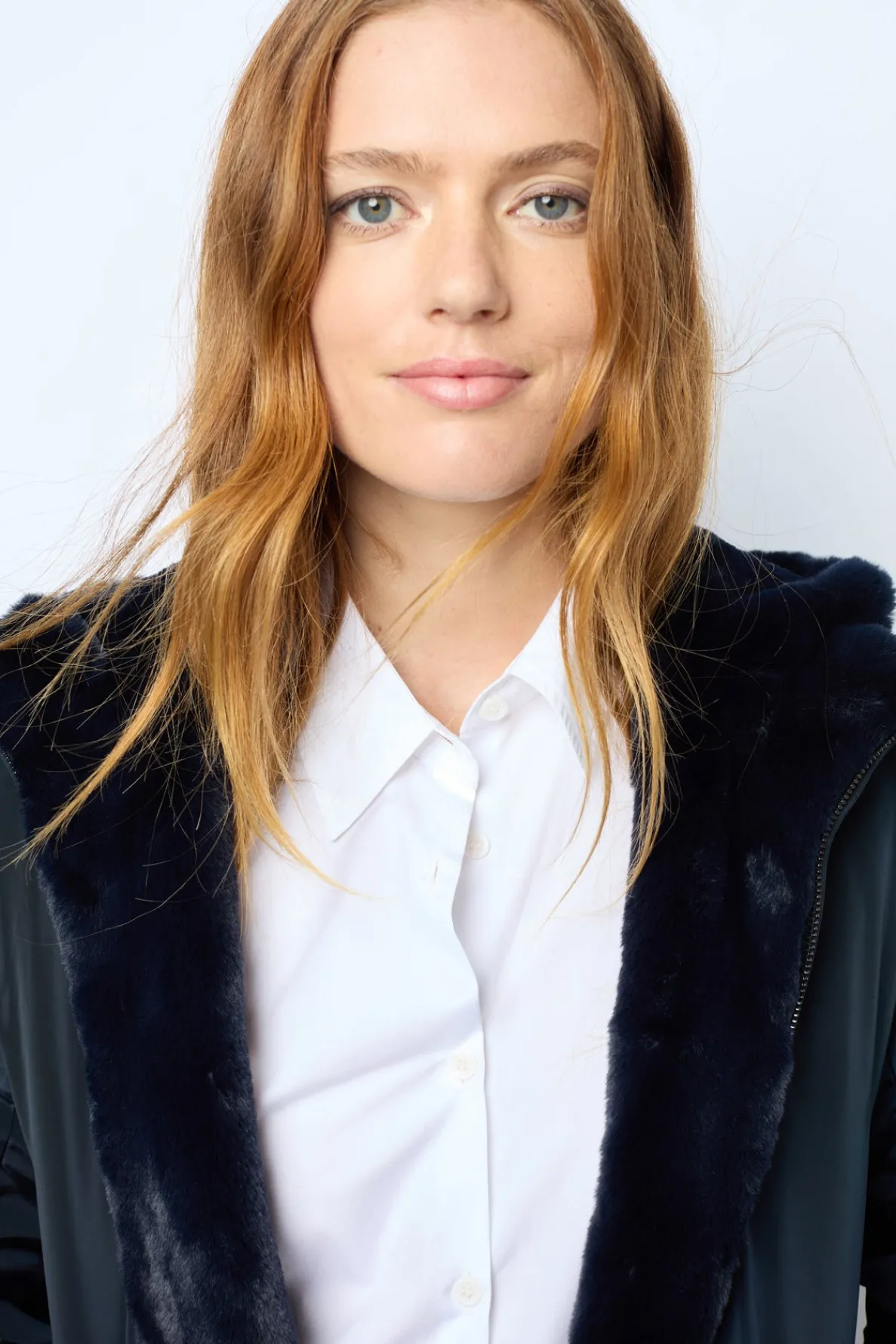 short_reversible_parka_in_3.webp Fashion Short reversible parka in faux fur - LILYROSE Coats