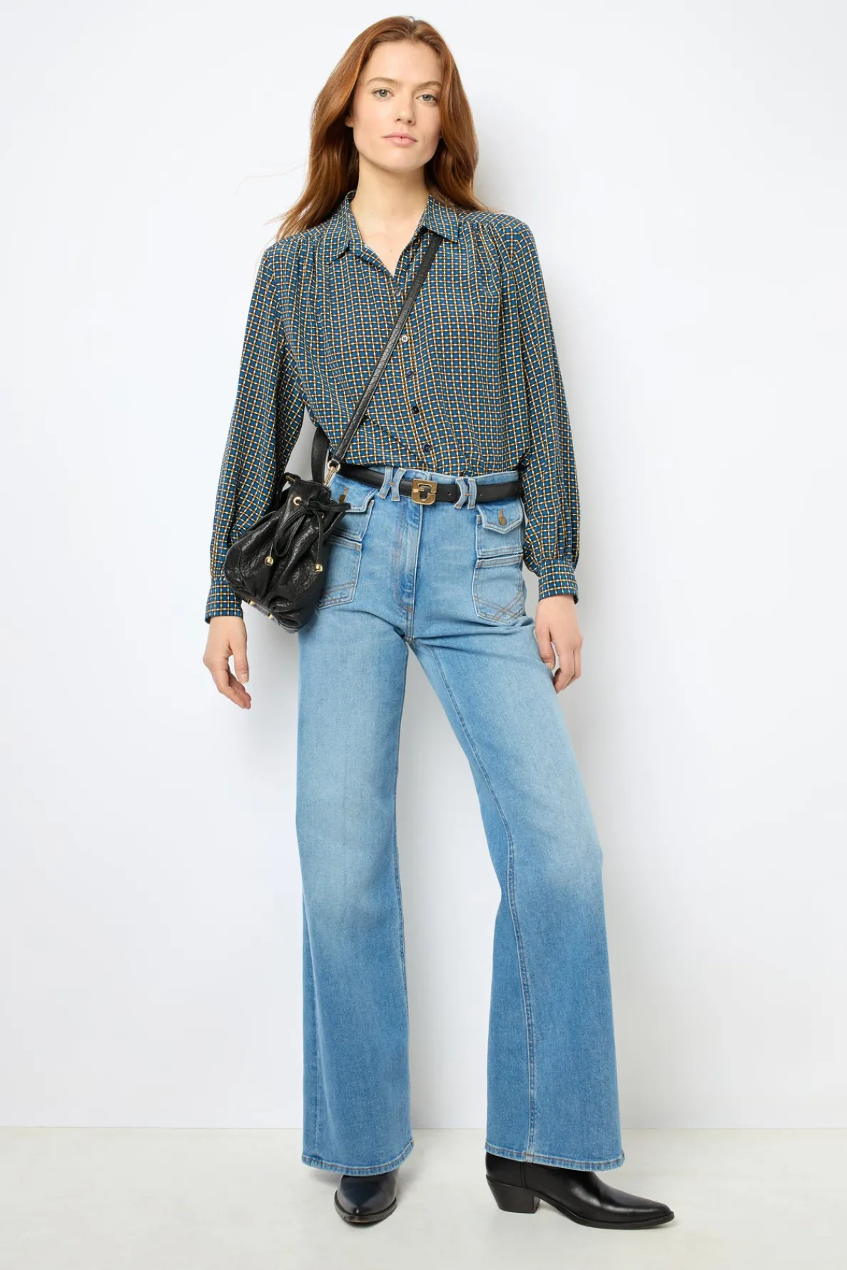 silk_printed_shirt__basti_1.webp Flash Sale Silk printed shirt - BASTIA Shirts & Blouses