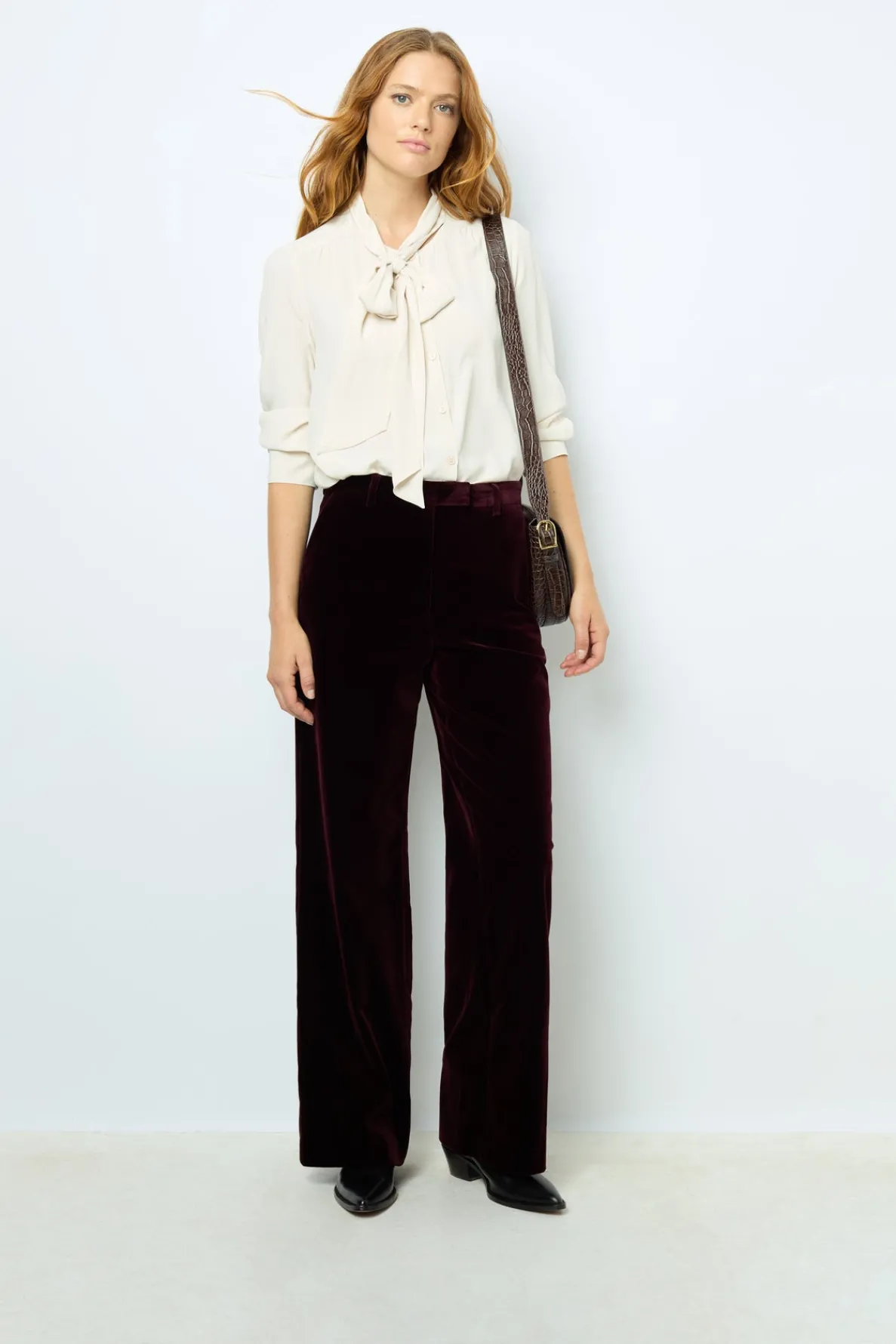 smooth_velvet_pants__nora_0.webp Cheap Smooth velvet pants - NORA Trousers | Suits & Outfits
