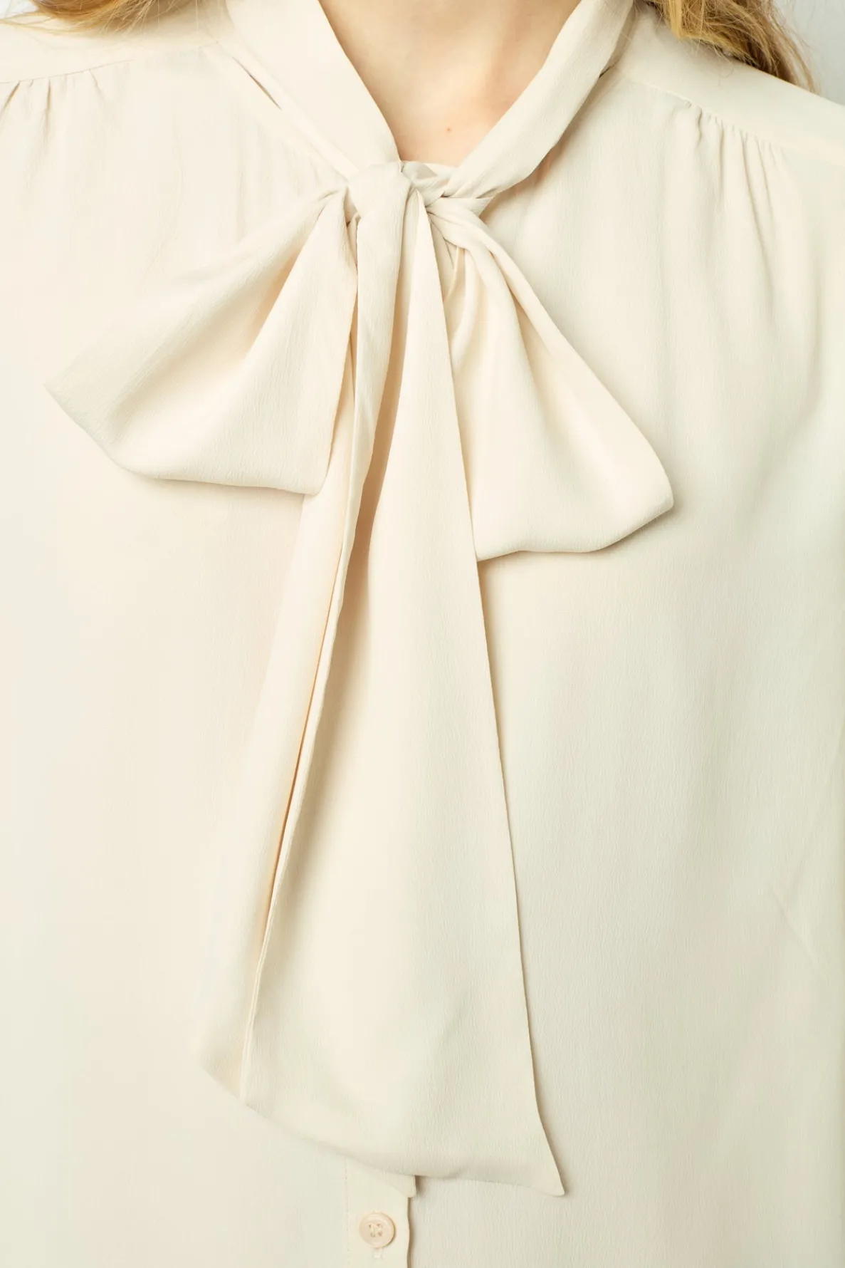 soft_shirt_with_lavaliere_2.webp Flash Sale Soft shirt with lavaliere collar - BELPHINE Shirts & Blouses | Suits & Outfits
