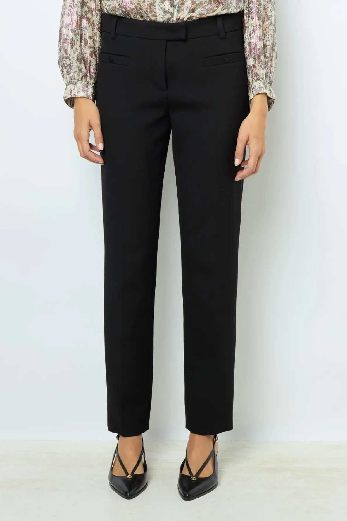 straight_pants__nesseryn_4.webp Hot 7/8 straight pants - NESSERYN Trousers