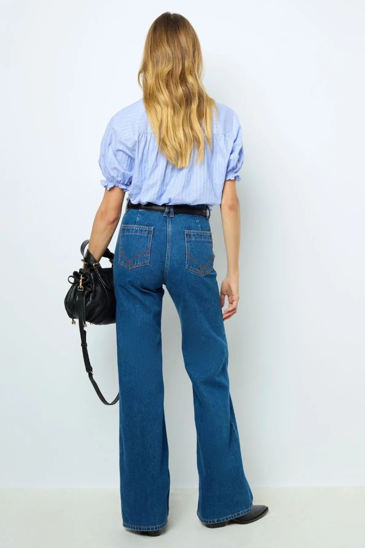 striped_popelin_blouse__b_2-1.webp Online Striped popelin blouse - BERTINIA Shirts & Blouses