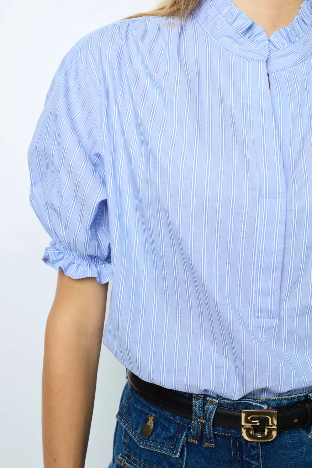 striped_popelin_blouse__b_3-1.webp Online Striped popelin blouse - BERTINIA Shirts & Blouses