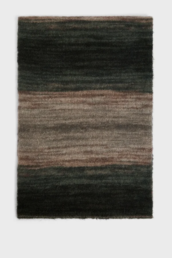 Cheap Striped s"])self.__next_f.push([1,"carf - DAPHNE Scarves