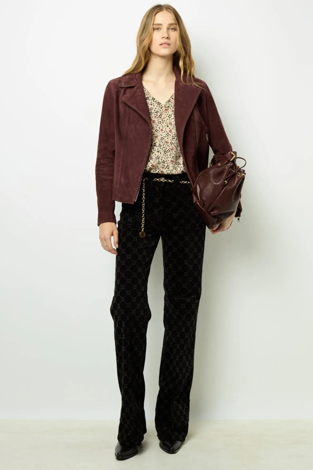 suede_jacket__bernarde_1-1.webp Cheap Suede jacket - BERNARDE Leather & Pelts