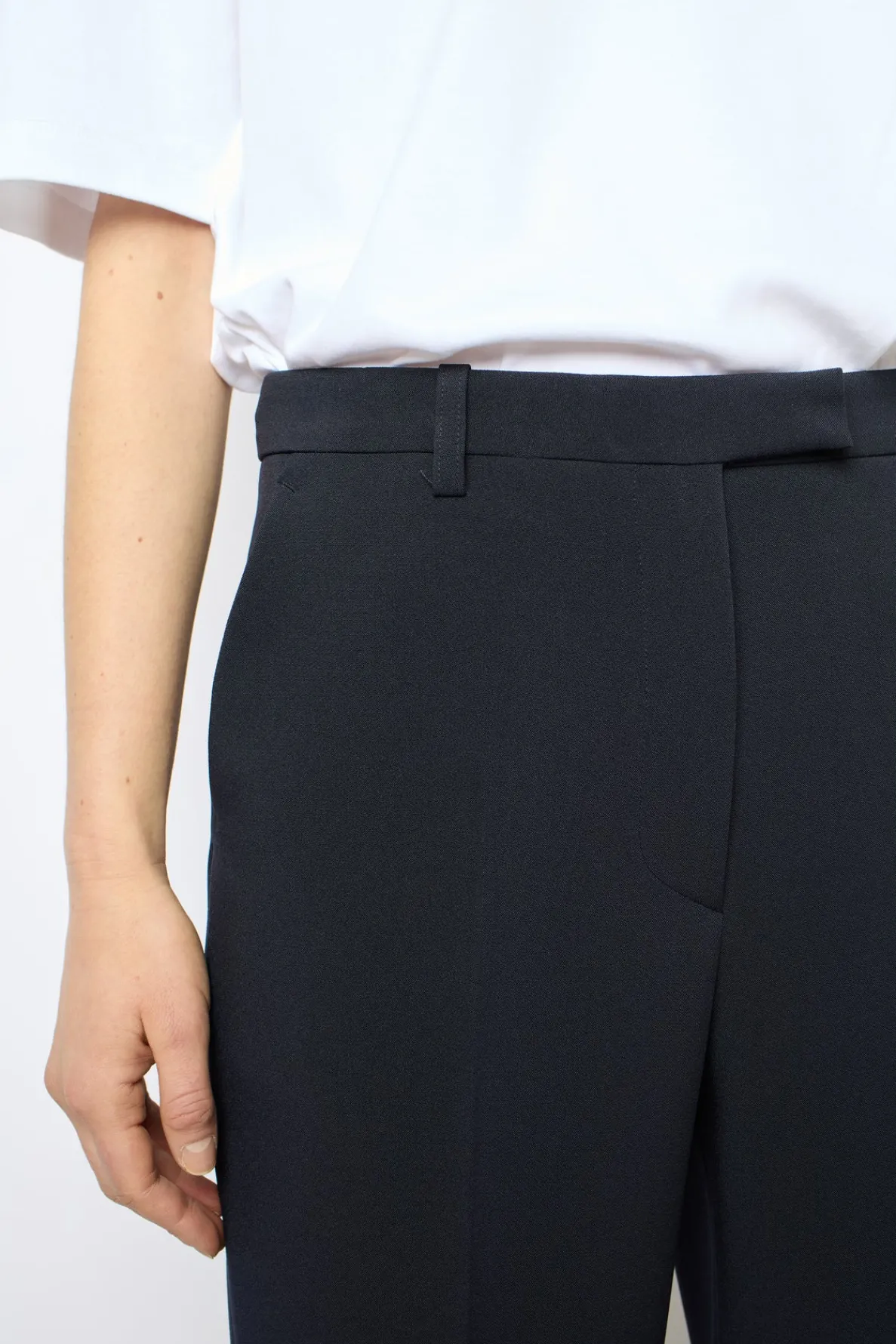 wide_leg_suit_pants__nano_2-1.webp Hot Wide leg suit pants - NANOU Trousers | Suits & Outfits
