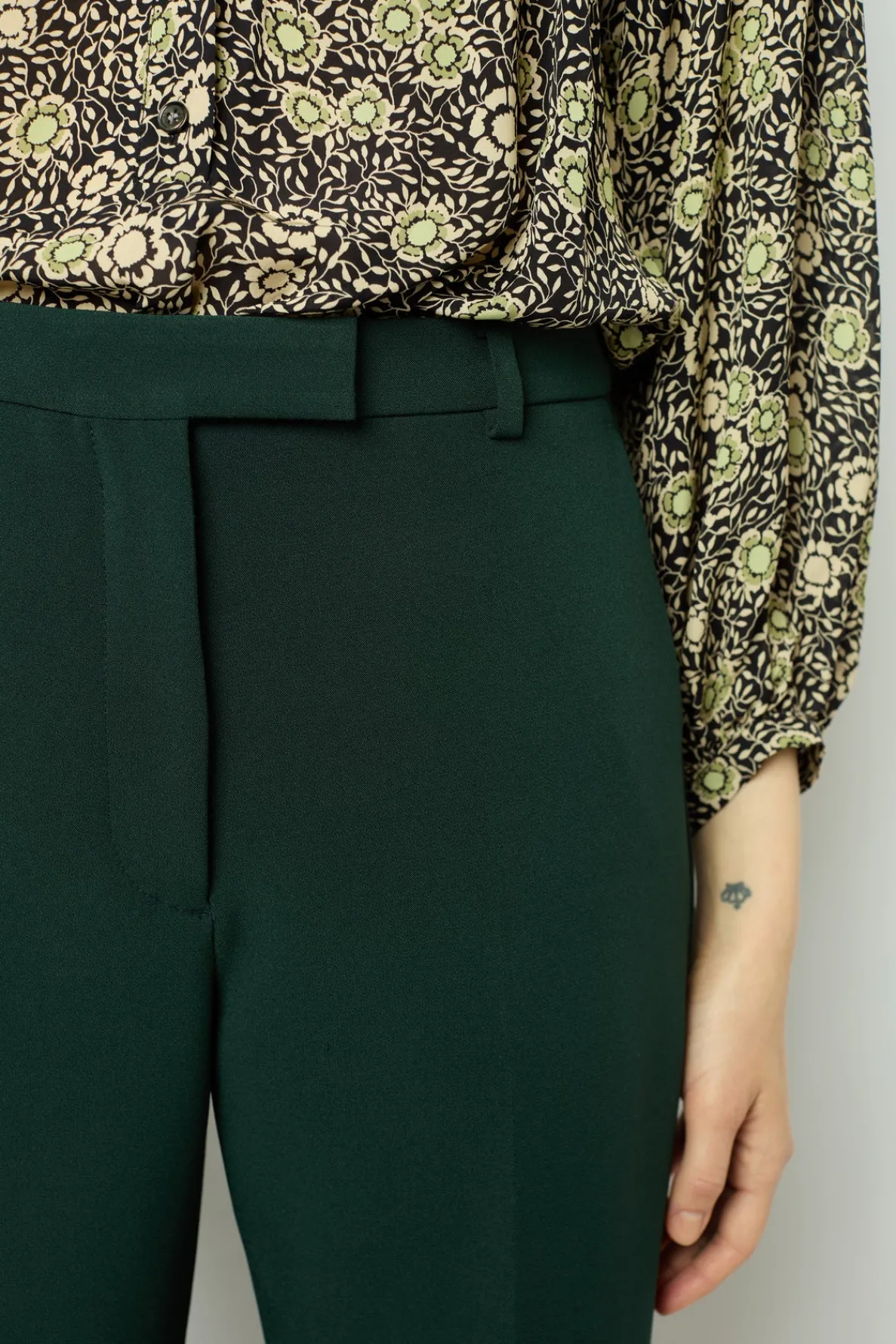 wide_suit_pants__nanou_2.webp Sale Wide suit pants - NANOU Trousers