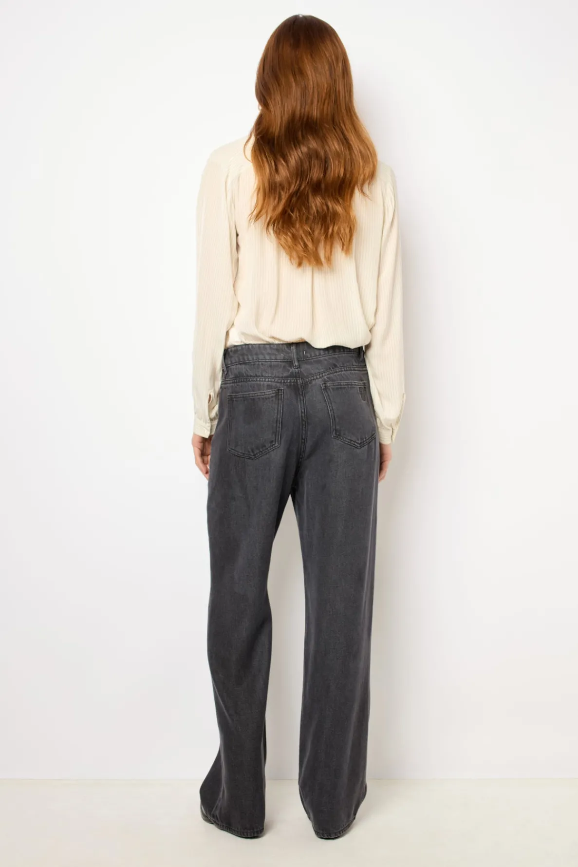 wideleg_jeans__niota_3.webp Sale Wide-leg jeans - NIOTA Trousers