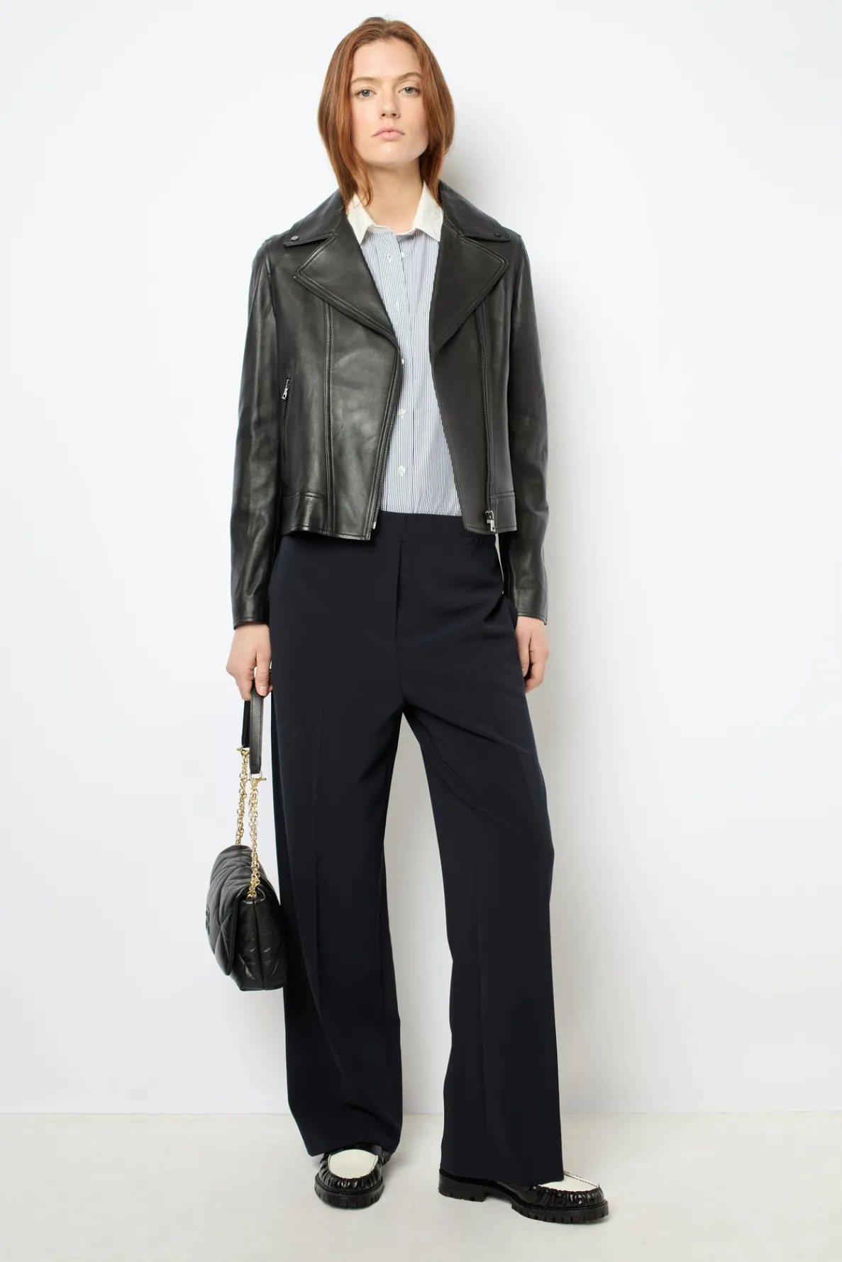wideleg_pants_with_elasti_3.webp New Wide-leg pants with elasticated waist - NELLY Trousers