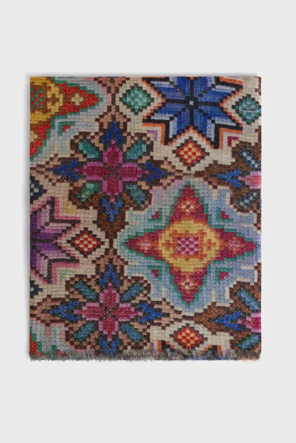 Store Wool and silk d scarf - DAMIE Scarves